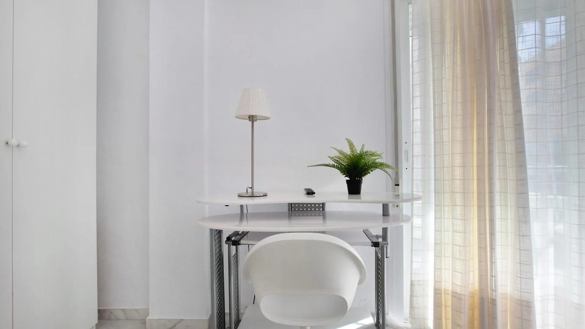 Plata Plaza Apartment Torremolinos 0*,  Spain