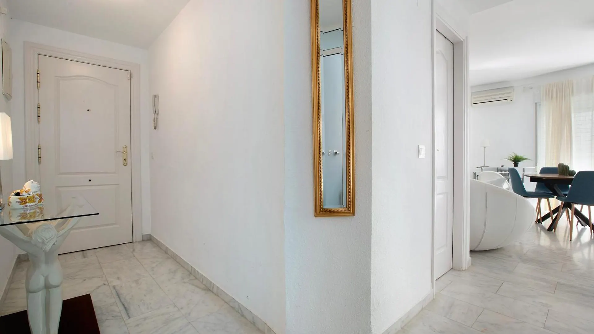 Plata Plaza Apartment Torremolinos